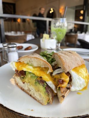 Porta Via Beverly Hills by null