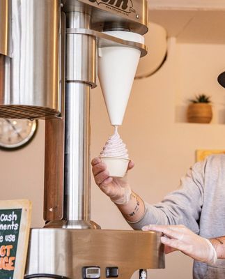 Nico’s Ice Cream by null