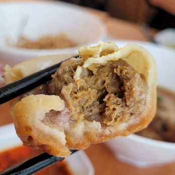 Sang-Ji Fried Bao - Curry beef Sang-Ji - Dumplings Near Me - Toronto, Ontario Sang-Ji Fried Bao - Curry beef Sang-Ji - Dumplings Near Me - Toronto, Ontario