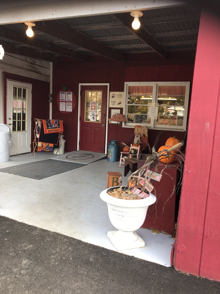 ZARPENTINE FARMS CLOSED Updated August 2024 17 Photos & 19 Reviews 163 Burritt Rd