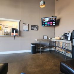Machado's Auto Care - In the lobby, I am waiting for my battery to be replaced.