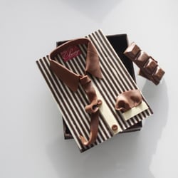 Patisserie Le Marais - chocolate box made of chocolate 'Fathers day'