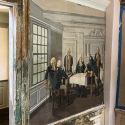 Webb Deane Stevens Museum - Cool but inaccurate wall painting featuring basically all George Washingtons