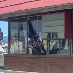 David's Brawny Burger - The Three Percenters, also styled 3 Percenters, 3%ers and III%ers, are an American and Canadian far-right anti-government militia.