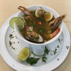 Barbaritos Fresh Fish & Meat Market - Nice place good people and nice food