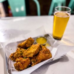 Salud Cerveceria - Lemon Pepper wings & local beer