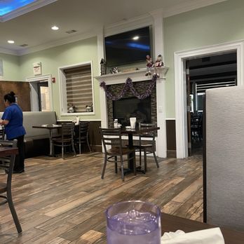 Pop's Family Restaurant - Back room, asked for quiet spot - thanks! - Breakfast & Brunch Near Me - Milford, Connecticut Pop's Family Restaurant - Back room, asked for quiet spot - thanks! - Breakfast & Brunch Near Me - Milford, Connecticut