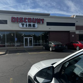 Discount Tire - Tires Near Me - Saint Paul, Minnesota