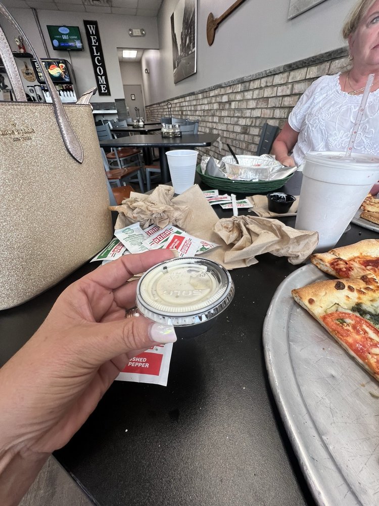 Michaelangelos Pizza Logo