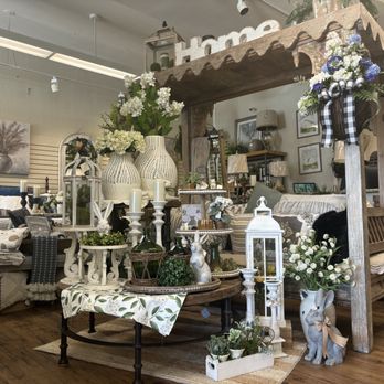 Greenbrier Cottage - Home Decor Near Me - Greenville, South Carolina