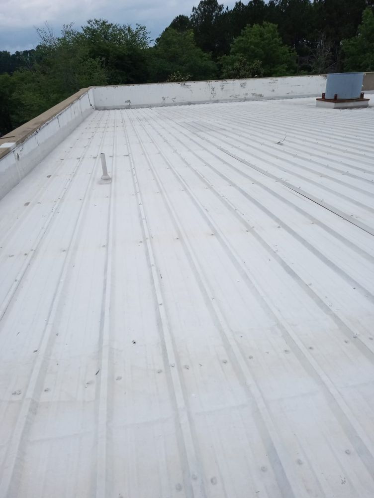 Slide of G&N Roofing