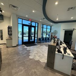 Now Eye See Vision Care - Lobby area