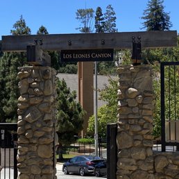 Entrance/ Exit Entrance/ Exit