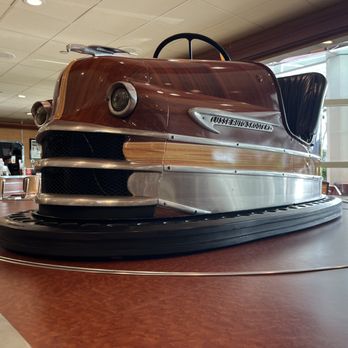 Ruby's Diner - Diners Near Me - Costa Mesa, California