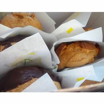 Beard Papa's - Desserts Near Me - Los Angeles, California