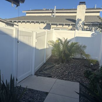 Vinyl Pro Fence - Fences & Gates Near Me - San Diego, California Vinyl Pro Fence - Fences & Gates Near Me - San Diego, California