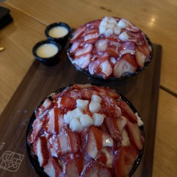 Sul & Beans - Fresh Strawberry Bingsoo - Desserts Near Me - Las Vegas, Nevada Sul & Beans - Fresh Strawberry Bingsoo - Desserts Near Me - Las Vegas, Nevada