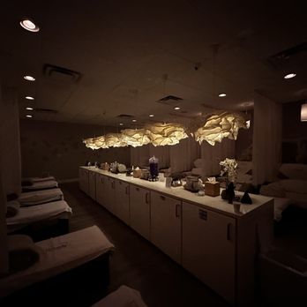 Heavenly Foot Massage - Foot massage area, dark and relaxing. - Massage Near Me - Orlando, Florida Heavenly Foot Massage - Foot massage area, dark and relaxing. - Massage Near Me - Orlando, Florida