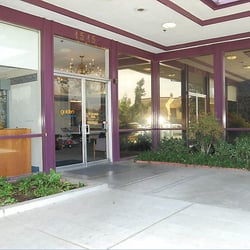 Golden LivingCenter - Entrance