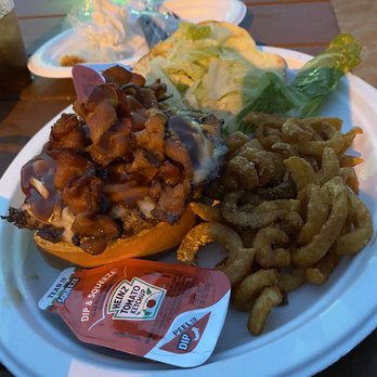 Houser's Bar - Burger special - Bars Near Me - Ocean Beach, New York