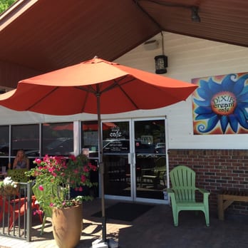 Dixie Cream Cafe - Exterior - Coffee & Tea Near Me - Windermere, Florida Dixie Cream Cafe - Exterior - Coffee & Tea Near Me - Windermere, Florida