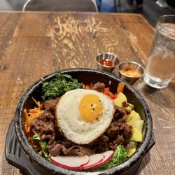Den Den Cafe Asiana - Den Den Hot Stone Bibimbap (Soy marinated beef)