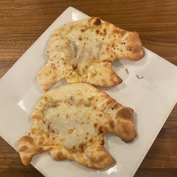 Slippery Otter Pub - Kids bear pizza - Pubs Near Me - West Yellowstone, Montana Slippery Otter Pub - Kids bear pizza - Pubs Near Me - West Yellowstone, Montana