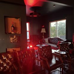 Smokin Rose Speakeasy - Inside