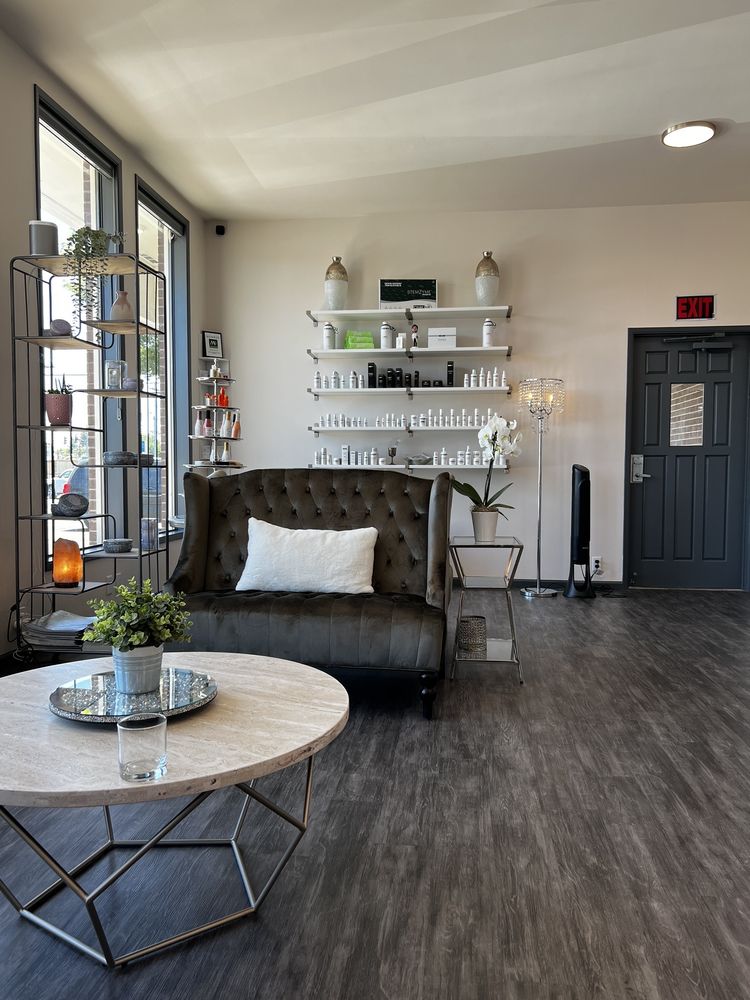 GLITTER AND GLOW Updated September 2024 1300 NE Adams St, McMinnville, Oregon Eyelash