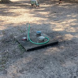 City of Wildwood Dog Park - Nice water station middle of the