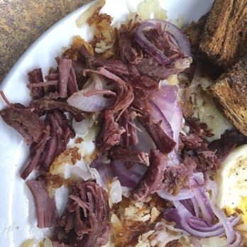 Chuckwagon - Corned beef, shredded hash browns and red onions! - Burgers Near Me - Mackinac Island, Michigan
