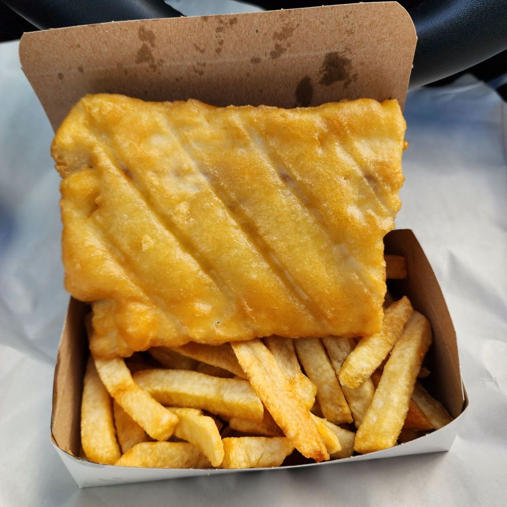 DOCKER’S FISH & CHIPS Updated March 2025 3 Lansdowne Street W, Peterborough, Ontario