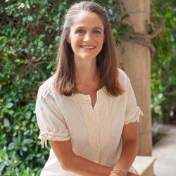 Christine Frackelton - As an independently contracted doula, I work solely and directly for the families I serve, rather than for an agency, hospital, care provide