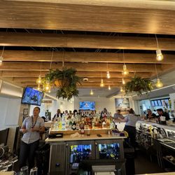 Summer House Santa Monica - At the bar