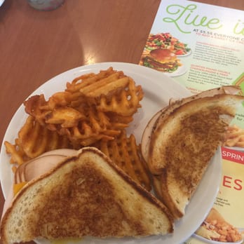 Friendly's - $5.55 - Ice Cream & Frozen Yogurt Near Me - East Meadow, New York