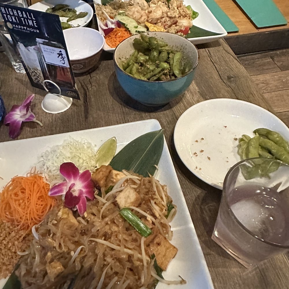 BITES Asian Kitchen + Bar - BITES Pad Thai Hawaiian Fried Rice (GF) Garlic Edamame (V)(GF) - Japanese Near Me - Chicago, Illinois BITES Asian Kitchen + Bar - BITES Pad Thai Hawaiian Fried Rice (GF) Garlic Edamame (V)(GF) - Japanese Near Me - Chicago, Illinois