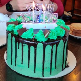Mint chip cake