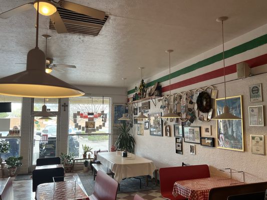 Giovanni's Pizzeria by null