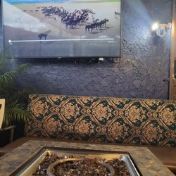 Argileh Cigar, Smoke Shop & Hookah Lounge - Fire pit, big screen....