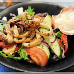 Black Cod - Seafood and salad. Image credit: Black Cod
