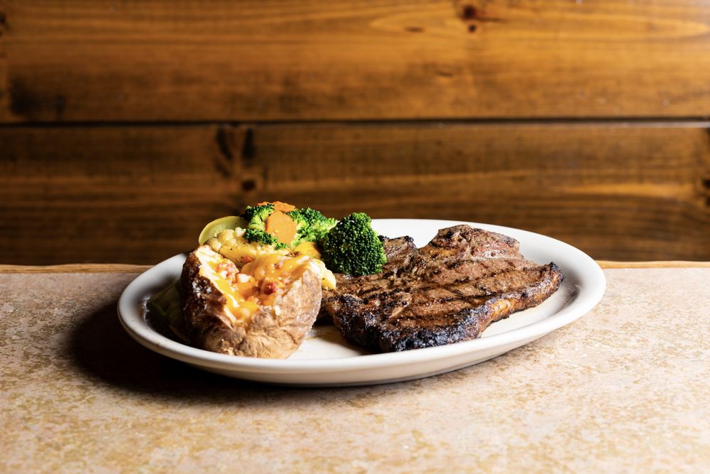 Montana Mike's Steakhouse Logo