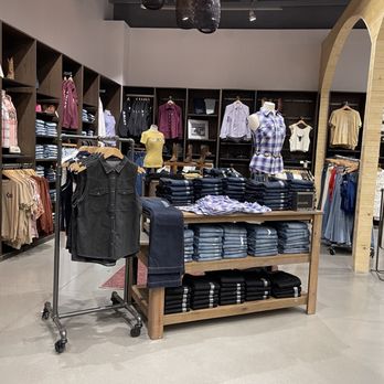 Boot Barn - Shoe Stores Near Me - Surprise, Arizona