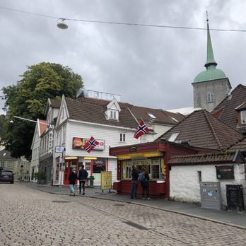 Trekroneren - Hot Dogs Near Me - Bergen, 12 Trekroneren - Hot Dogs Near Me - Bergen, 12