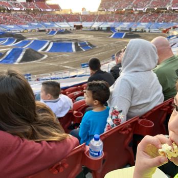 Levi's Stadium - Enjoying the view and popcorn - Stadiums & Arenas Near Me - Santa Clara, California