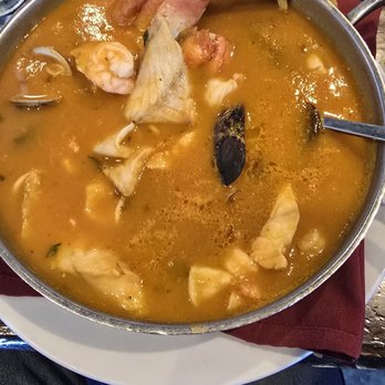Louie Linguini's - Cioppino - Seafood Near Me - Monterey, California Louie Linguini's - Cioppino - Seafood Near Me - Monterey, California