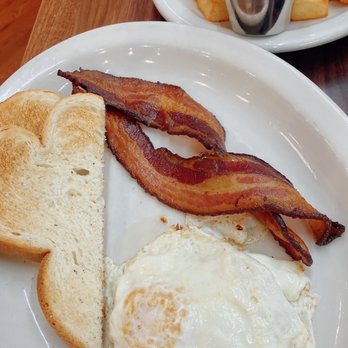 Harry & Izzy's - Farmer's breakfast: two eggs, bacon, toast, and potatoes! - Steakhouses Near Me - Indianapolis, Indiana Harry & Izzy's - Farmer's breakfast: two eggs, bacon, toast, and potatoes! - Steakhouses Near Me - Indianapolis, Indiana