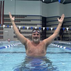 Oakmont Rec Center - Swimming laps at Oak Mont