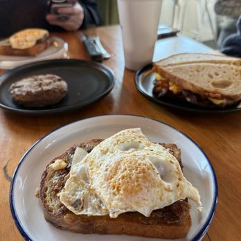 Scuttlebutt Padanaram - Breakfast here is always a delight. - Coffee & Tea Near Me - Dartmouth, Massachusetts