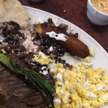 La Caravana - Super breakfast - Salvadoran Near Me - Pasadena, California La Caravana - Super breakfast - Salvadoran Near Me - Pasadena, California