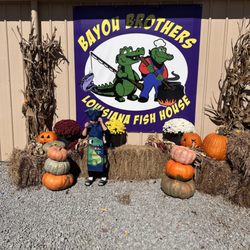 Bayou Brothers - We are a Louisiana family owned restaurant that loves serving great food.
